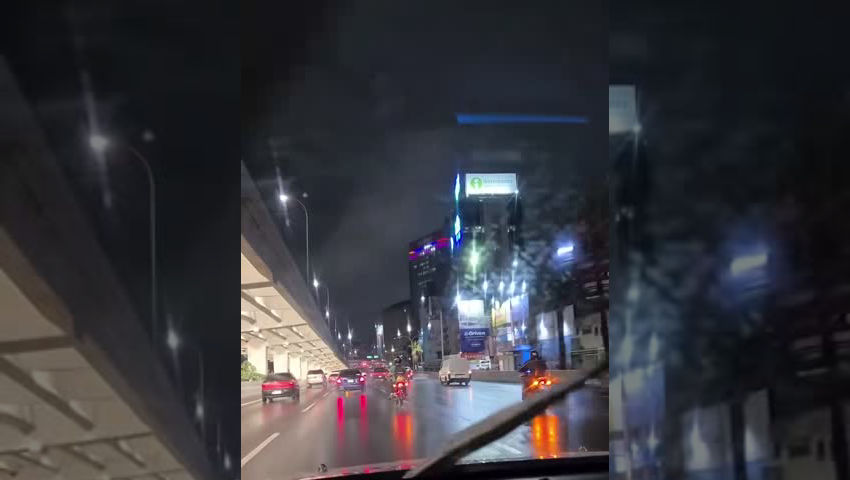The rain falling on the city of Caracas