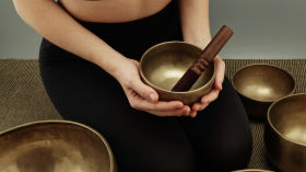 Guided Tibetan singing bowls meditation